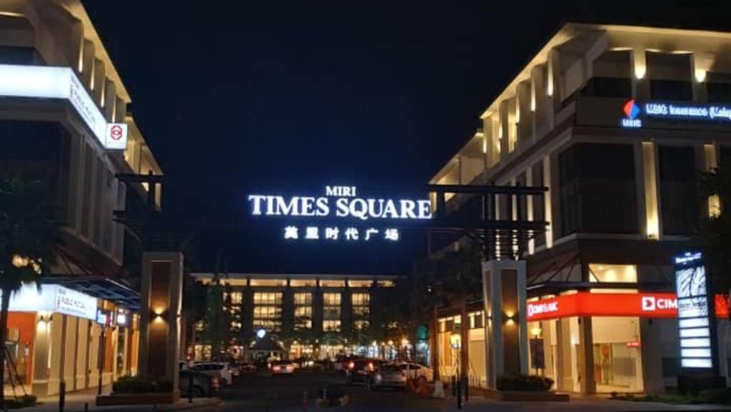 Pintarman Suites @ Miri Times Square ภายนอก รูปภาพ